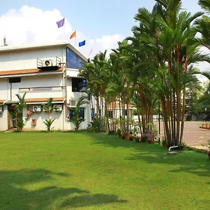 Hotel Krishna Holiday Village Thrissur